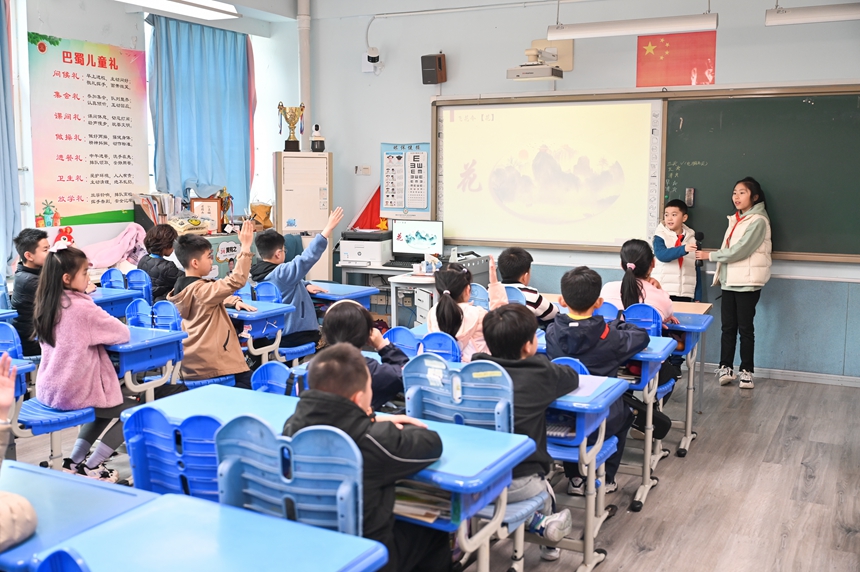 这个10岁的小孩用钢琴演绎李白诗句(图2)