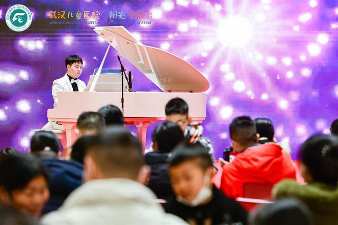 武汉男生喜提8所海外学府offer5岁半学钢琴曾连续8年参加儿童医院义演(图2)