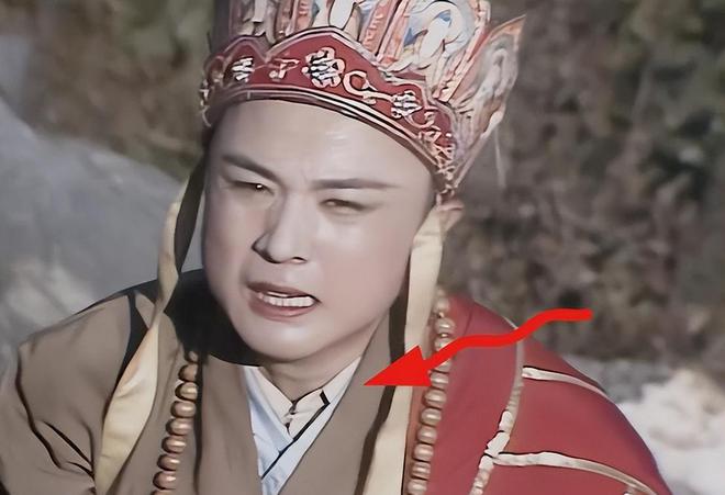 难怪导演不敢拍下半身！镜头向下是不能偷看的“尴尬景象”(图7)