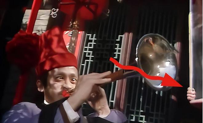 难怪导演不敢拍下半身！镜头向下是不能偷看的“尴尬景象”(图9)