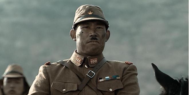 难怪导演不敢拍下半身！镜头向下是不能偷看的“尴尬景象”(图34)