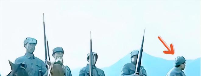 难怪导演不敢拍下半身！镜头向下是不能偷看的“尴尬景象”(图31)