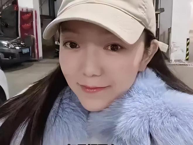 9年前魔性笑声一夜成名表情包女孩竟是钢琴老师开始直播了(图10)
