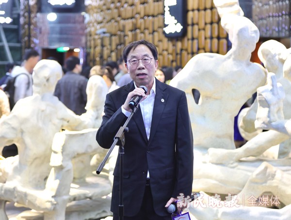 建筑师傅国华雕塑《流金家园》落成暨加拿大钢琴家史蒂夫·贝瑞卡《金色五月》独奏音乐会(图5)