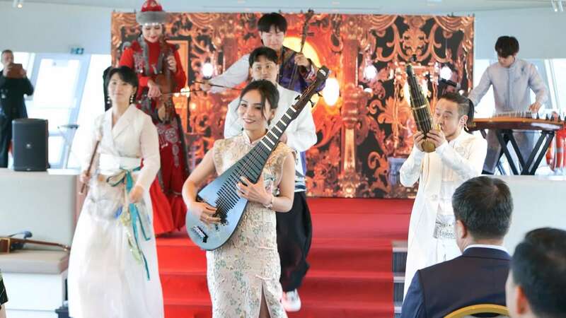 展现中国文化底蕴法国昂西湖奏响“国乐大典”(图1)