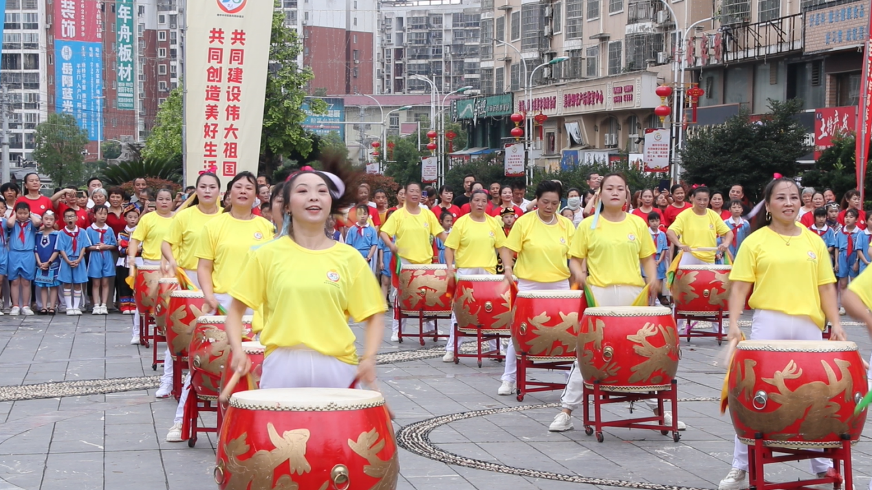 湖南邵东：“中华民族一家亲·石榴花开心向党”民族团结文化周开幕(图2)