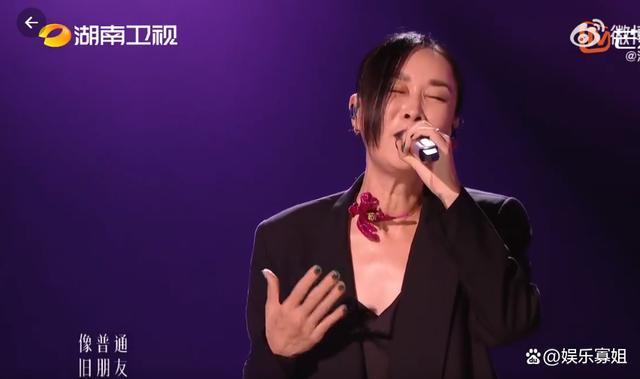 那英近乎清唱好听钢琴伴奏下的天籁之音(图2)