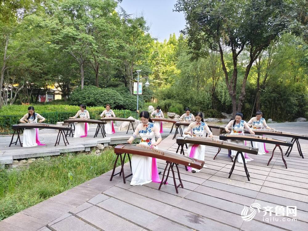 泰山区古筝公益培训助力打造“岱下五音学堂”公益培训品牌(图1)