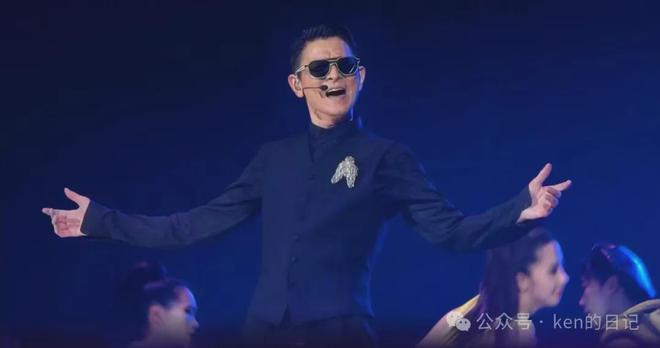刘德华杭州演唱会日记：赵增熹的钢琴声给了男人哭吧不是罪的灵魂(图3)