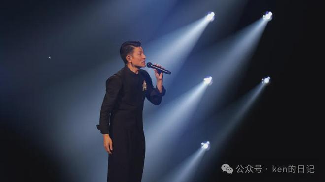 刘德华杭州演唱会日记：赵增熹的钢琴声给了男人哭吧不是罪的灵魂(图6)