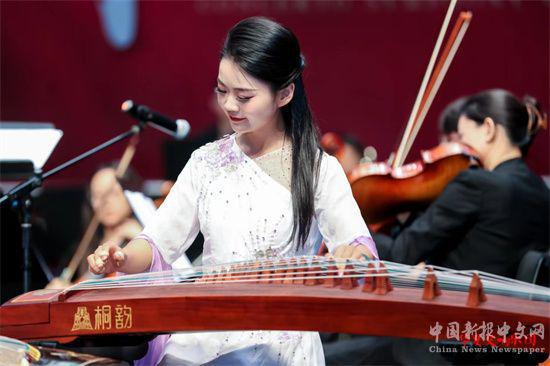 大型交响音乐会北京落幕 古筝曲《渔舟唱晚》成全场焦点(图4)