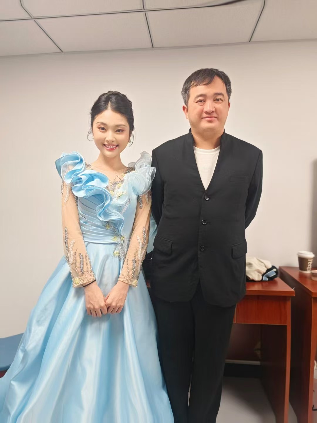 青年古筝演奏家陆文婷群星闪耀交响音乐会古筝演奏《月亮月光光》惊艳全场(图5)