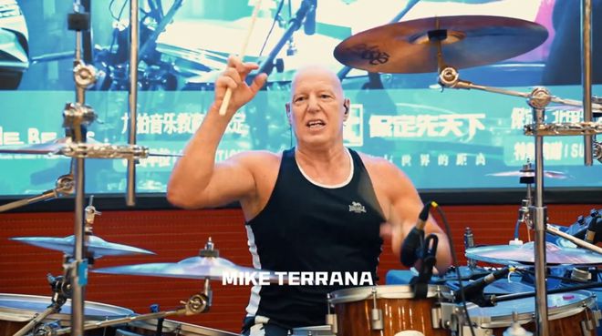 学爵士鼓就要多看大师演奏！(图2)