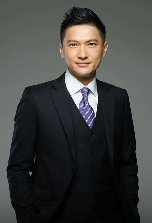 TVB前小生陈锦鸿近况曝光！携自闭症儿子罕见现身(图9)