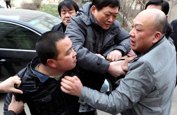 大学生药家鑫被判死刑临死想捐出眼角膜父亲：你把罪恶都带走(图8)