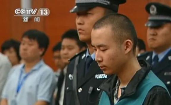 大学生药家鑫被判死刑临死想捐出眼角膜父亲：你把罪恶都带走(图24)