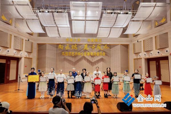 风雅颂艺术中心古筝专场音乐会举行(图1)