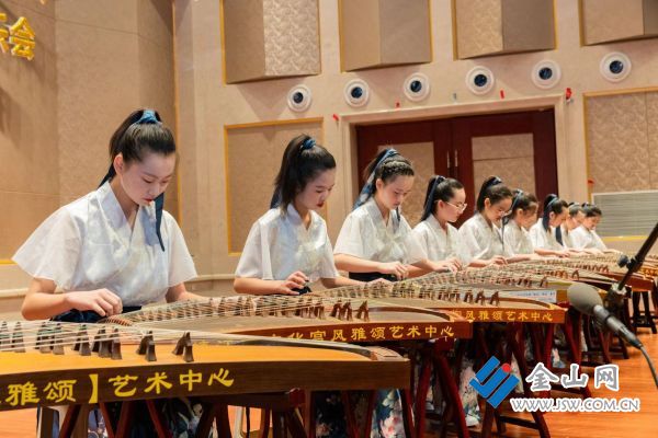 风雅颂艺术中心古筝专场音乐会举行(图2)