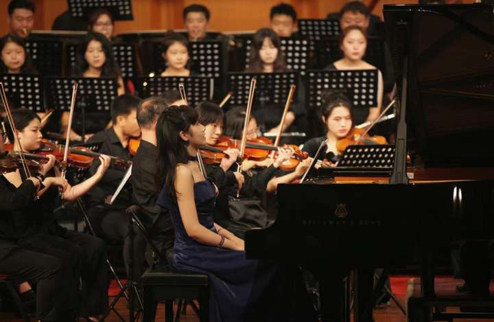 “从沈阳走向世界舞台的青年钢琴家”王舒仪专辑签售会圆满举行(图7)