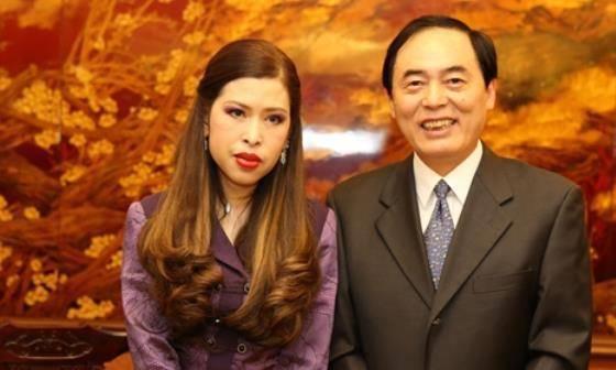 泰国最美的公主古筝10级热爱华夏文化瘫痪后坐轮椅坚持工作(图6)