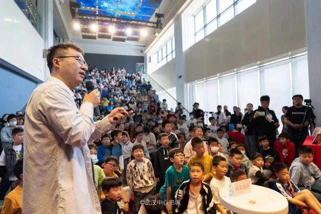 武汉中心书城2岁了！请全城12月生日的小朋友吃蛋糕(图15)