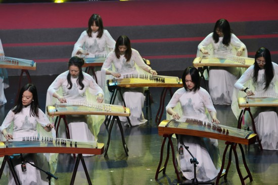 从“第一次当学员”到“第一次做演员”首场上海市民美育展演来了(图4)