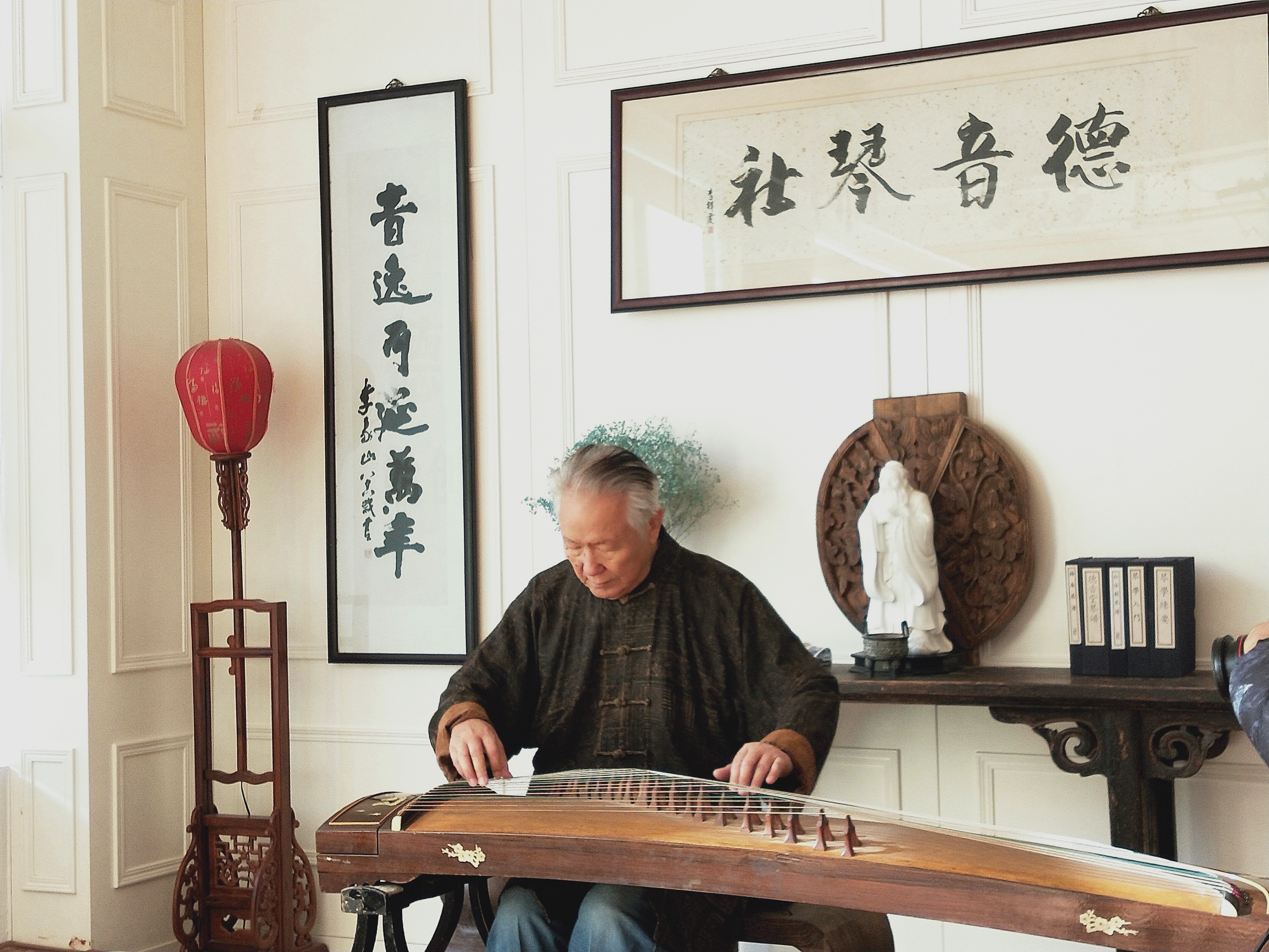 山东古筝乐非遗传承人王全平：与琴筝相伴60余载继续为传承鲁筝艺术贡献力量(图1)