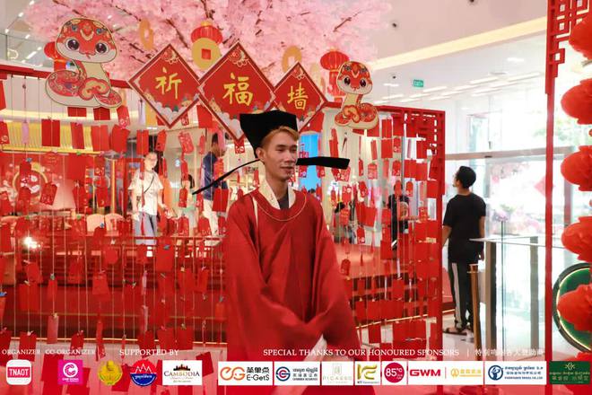 柬埔寨民众“沉浸式”体验中国文化!游园会架起文化交流桥梁!(图4)