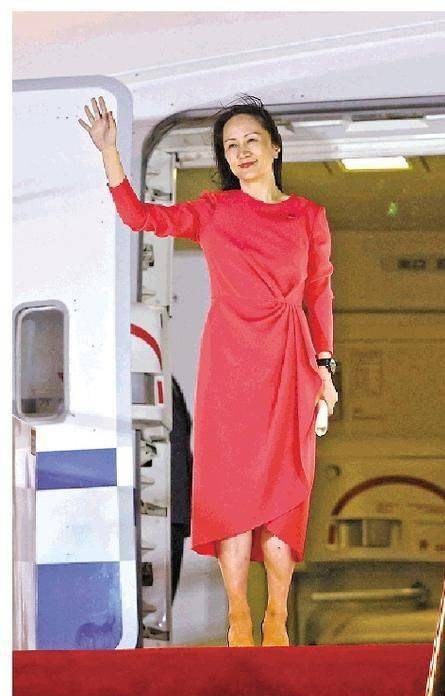 同是任正非的基因孟军和姚凌的女儿一对比一个天上一个地下(图18)
