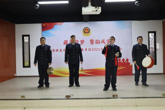 固始公安组织开展文艺下基层演出活动(图2)