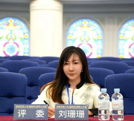 李斯特青少年钢琴赛音乐传递爱心(图3)