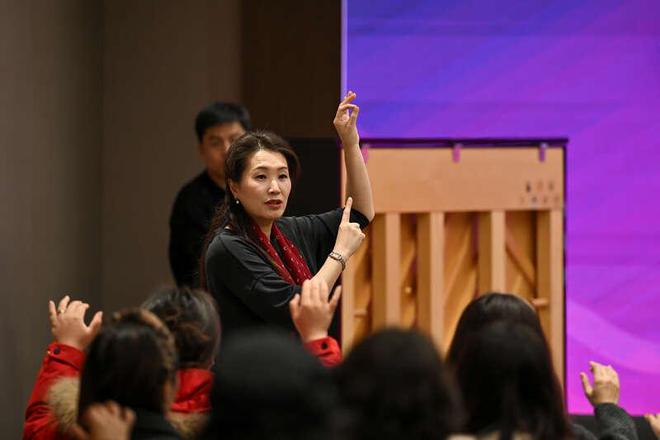 云南对180名中小学音乐教师进行合唱指挥教学能力培训(图2)