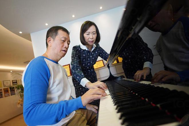 几万块的钢琴5000块都卖不出！一半钢琴厂倒闭中产更惨了！(图5)