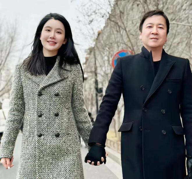 赖文峰仍忘不了杨钰莹！妻子楚铃爆料：家中依然留着她弹过的钢琴(图2)