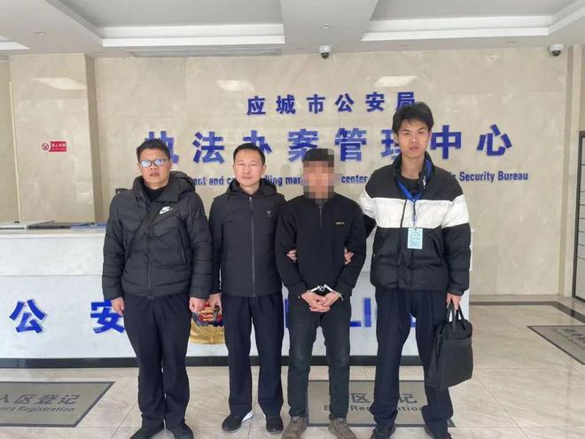 大到古筝、小到烟灰缸孝感一男子戴上头套啥都偷(图3)