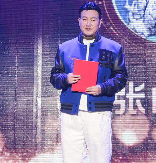 著名音乐人张峻品荣获第八届华语金曲颁奖盛典“十大原创音乐奖”(图2)