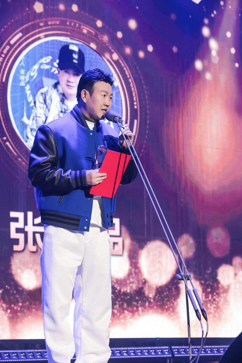 著名音乐人张峻品荣获第八届华语金曲颁奖盛典“十大原创音乐奖”(图1)