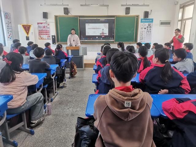 传承非遗薪火点亮青春校园——安徽师范大学附属亳芜小学举办“非遗文化进校园”主题活动(图6)