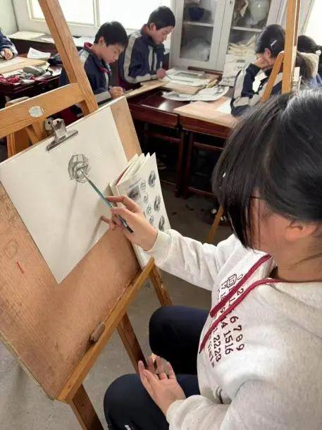 西安市汉都第一学校：缤纷社团展风采多彩校园添活力(图3)