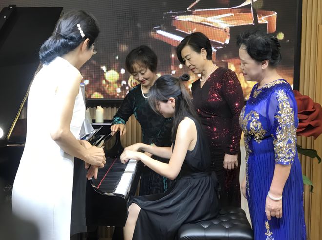 主营成人乐器培训：低价必亡(图1)