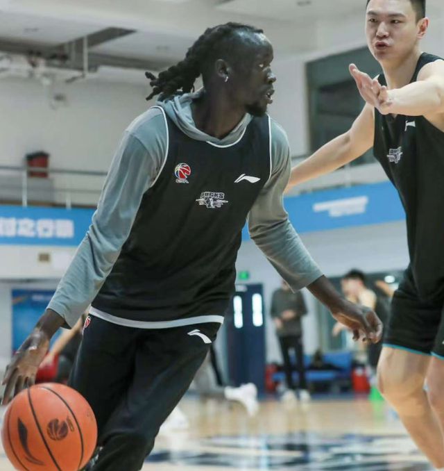 北京首钢全力出击！拒绝输给上海男篮纳塔尔首秀CCTV5直播(图1)