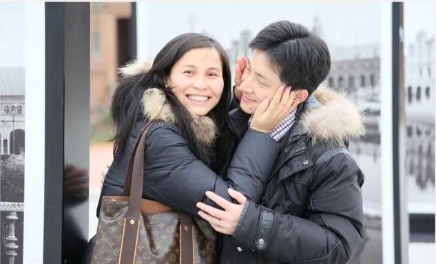 我贵州人爱上西班牙外交官异国恋2年后结婚女儿会5国语言(图4)