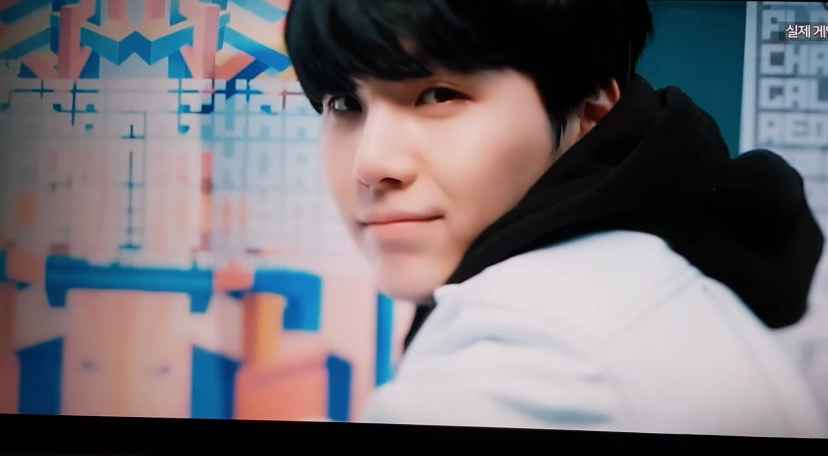 BTSWORLD(图1)