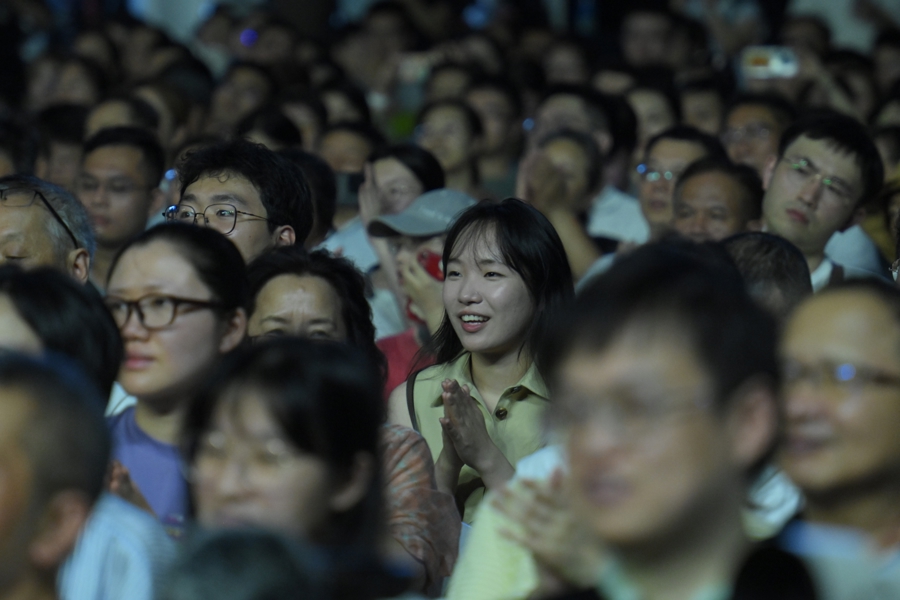 爵士乐声穿透高温9天7场草坪音乐会点亮上海的夏夜(图1)