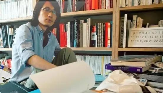 为何20年过去他的这些非虚构名篇依旧是范本？(图2)