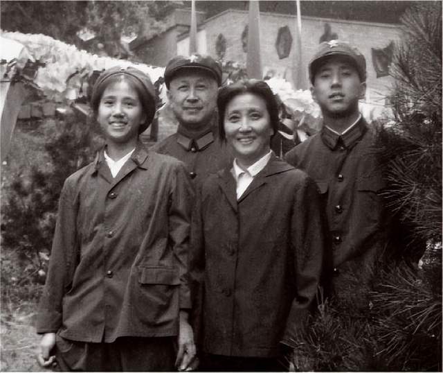 钱学森之女钱永线年代赴美留学后定居美国膝下一子为美国籍(图9)