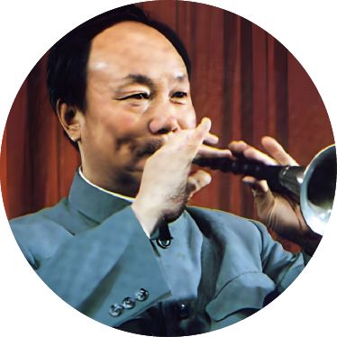 以一首《百鸟朝凤》被誉为“中国第一唢呐手”他创作出了无数唢呐名曲(图3)