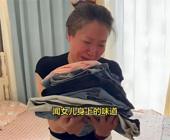 成都紫雅妈妈再发声详细重现案发经过：女儿因一句话倒在钢琴旁(图1)