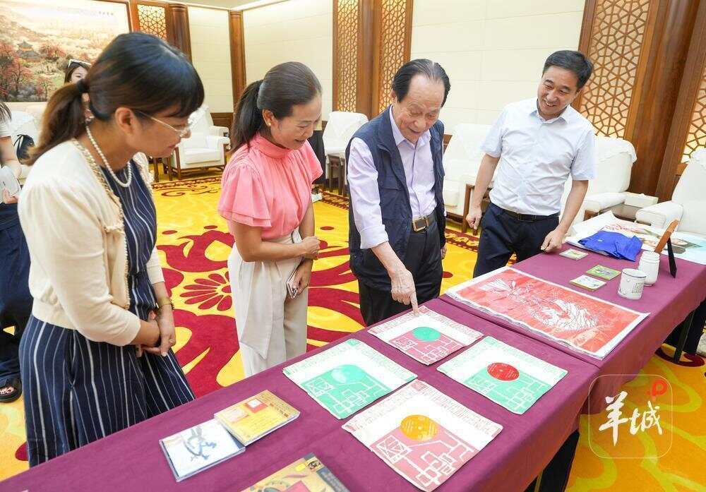 92岁何占豪与吕思清共献《梁祝》中山纪念堂七夕奏响66载弦歌(图5)