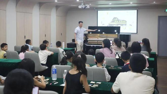 钢琴变身“立体书”!杨浦这场研学营让孩子“阅读”乐器(图2)